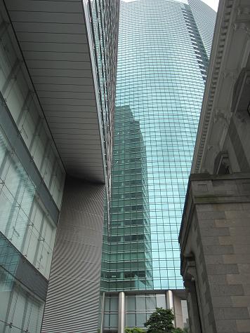 2011-06-16-07ガラス高層ビル-2-13%.JPG